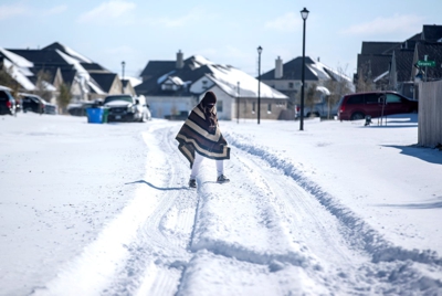 Snow in Texas - 7 million people in Texas without electricity in temps as low as -20C